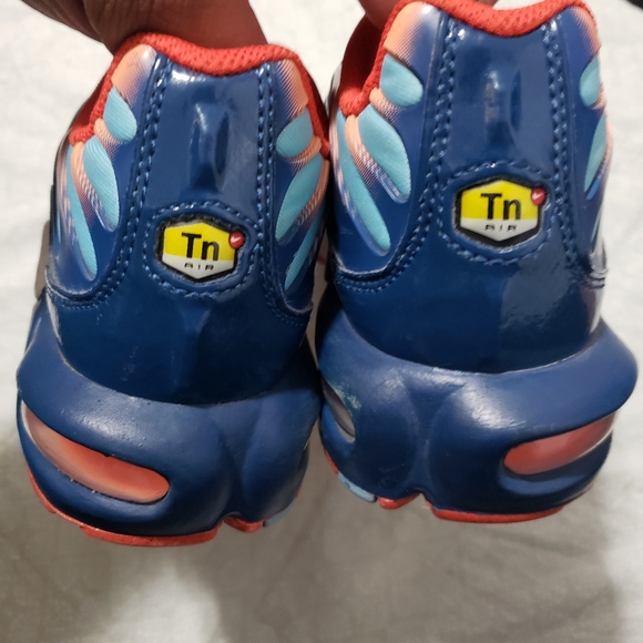 Nike Air Max Plus GS Blue Orange Size 5.5y - Picture 5 of 9